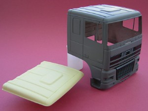 KFS 1/24 DAF 95XF/XF105 平車頂 